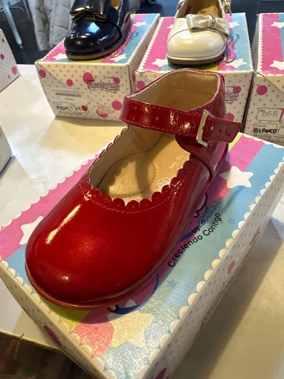 Zapato en cuero niña